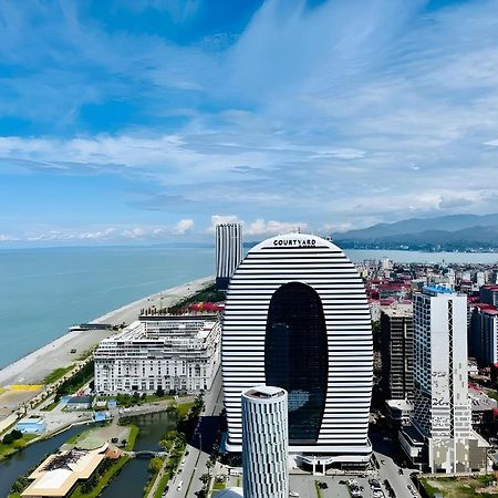 Luxury Orbi City Sea View Aparthotel Batumi Eksteriør billede