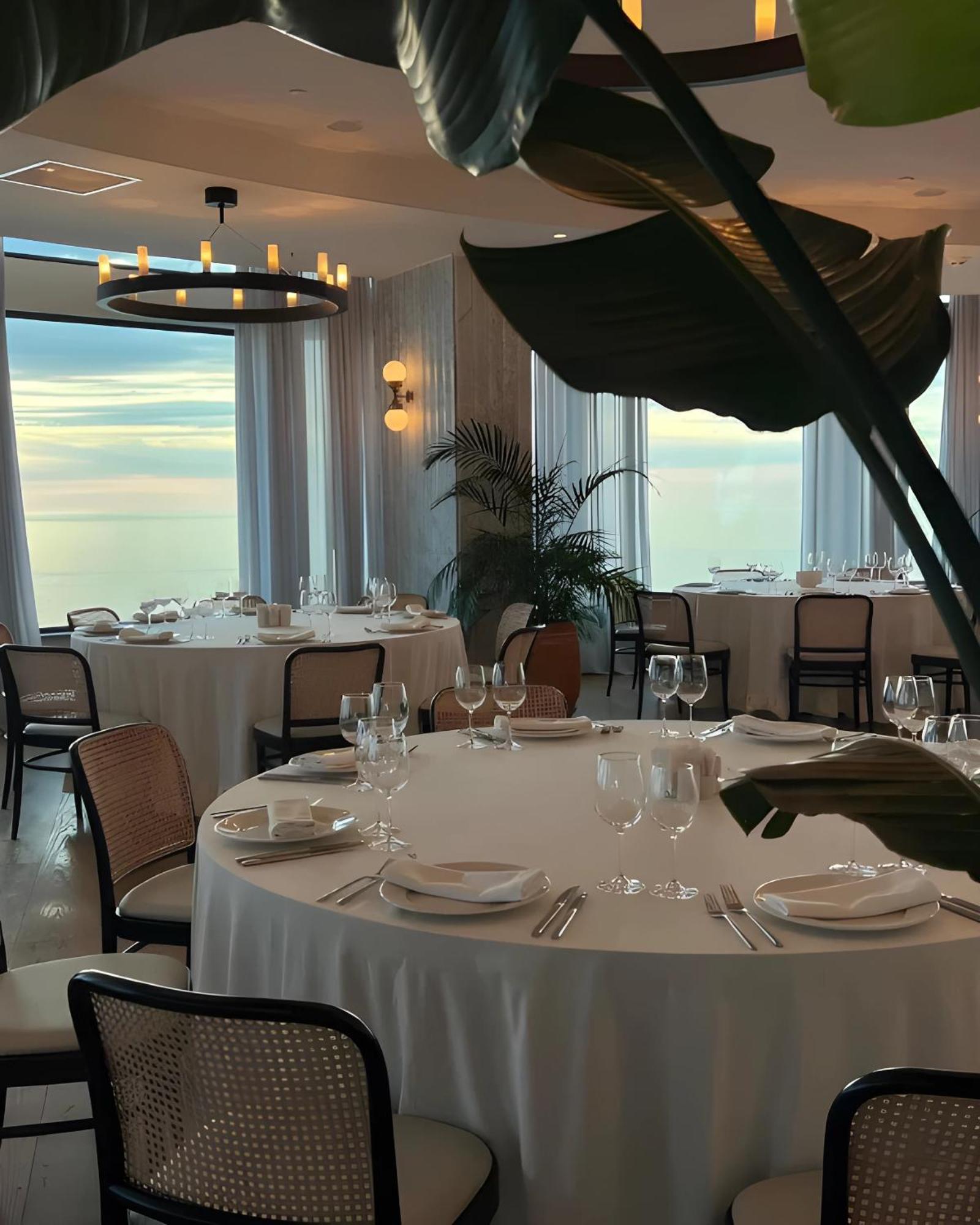 Luxury Orbi City Sea View Aparthotel Batumi Eksteriør billede