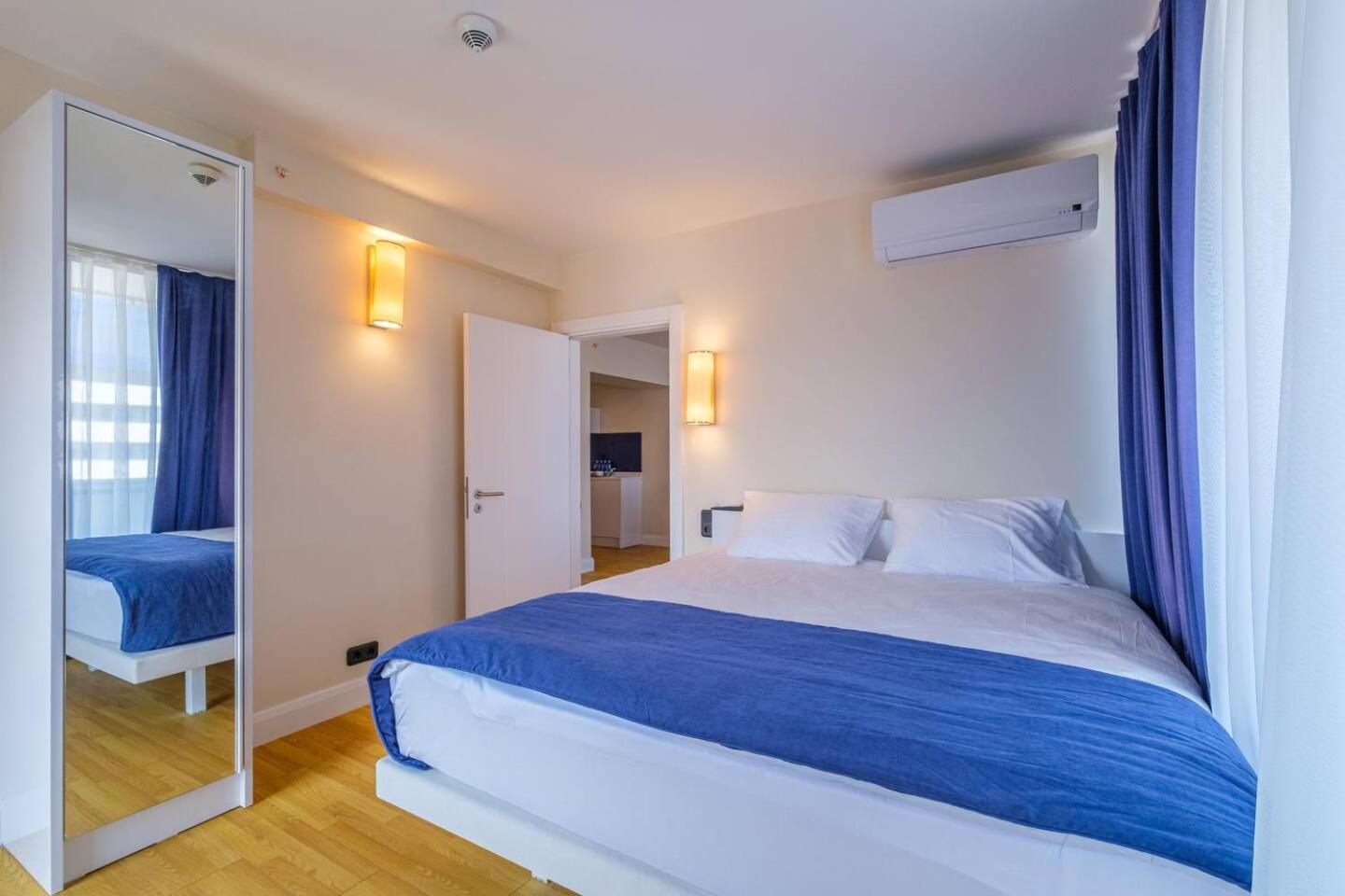 Luxury Orbi City Sea View Aparthotel Batumi Eksteriør billede