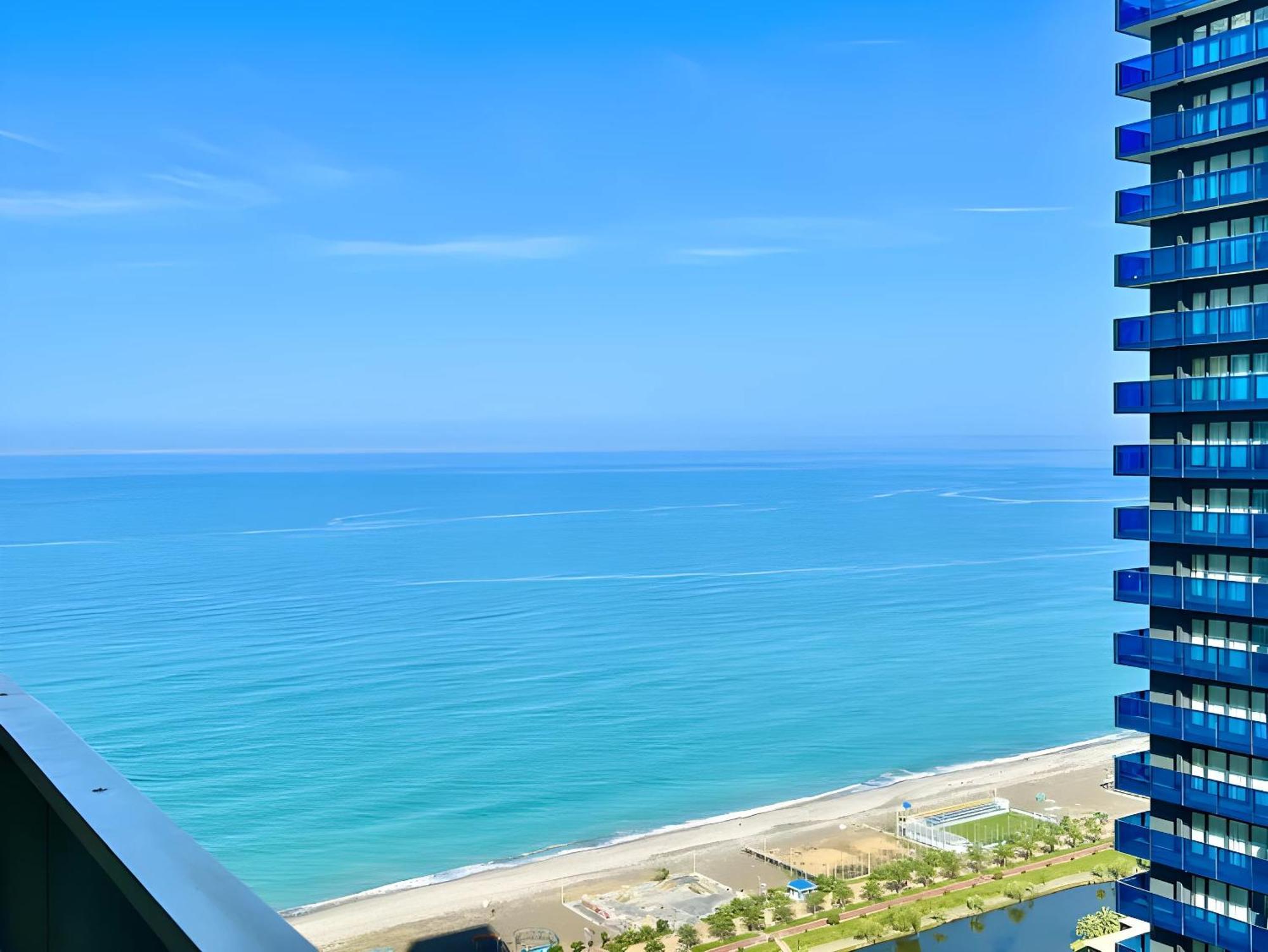 Luxury Orbi City Sea View Aparthotel Batumi Eksteriør billede