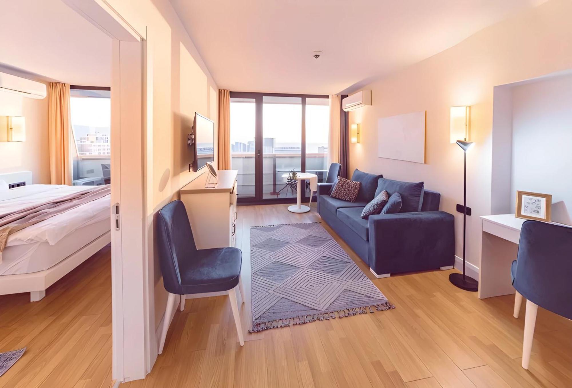 Luxury Orbi City Sea View Aparthotel Batumi Eksteriør billede